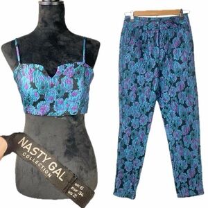 Nasty Gal Blue and Purple Floral Crop Top